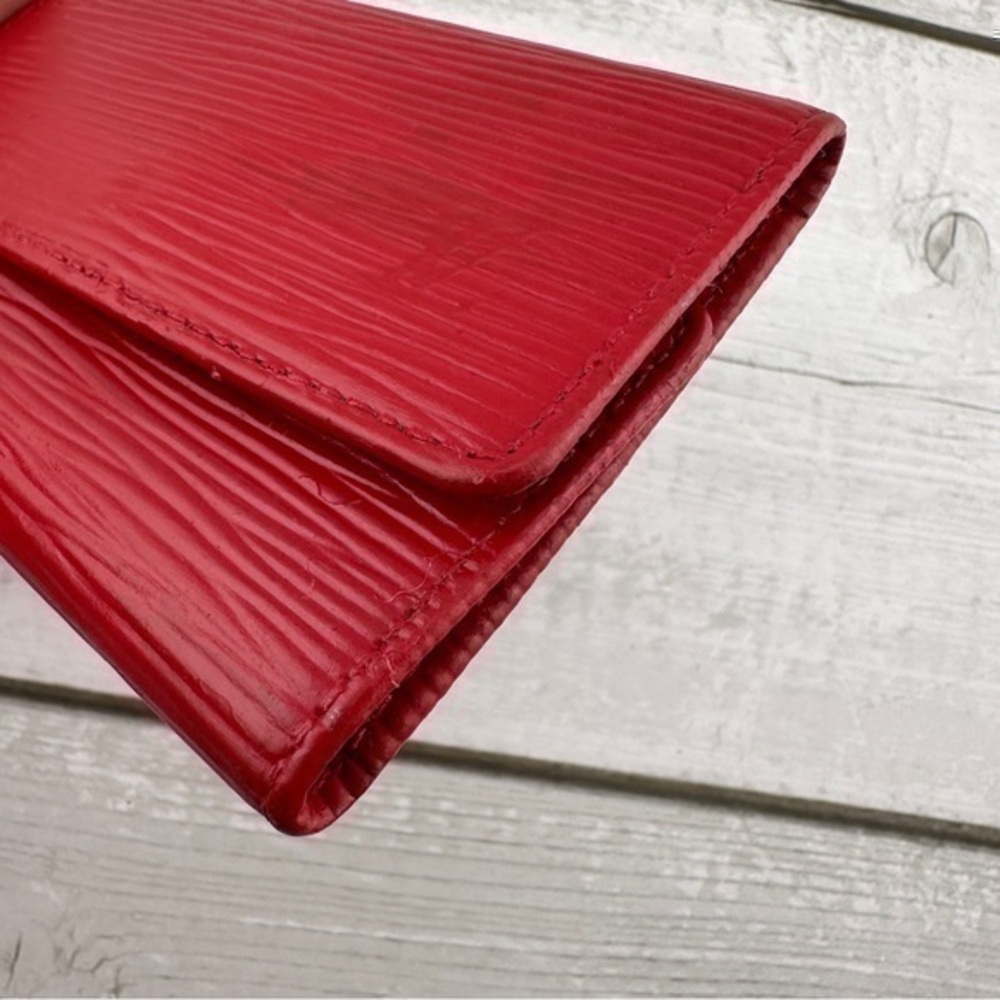 AUTHENTIC Louis Vuitton key holder. Red. - Picture 4 of 14